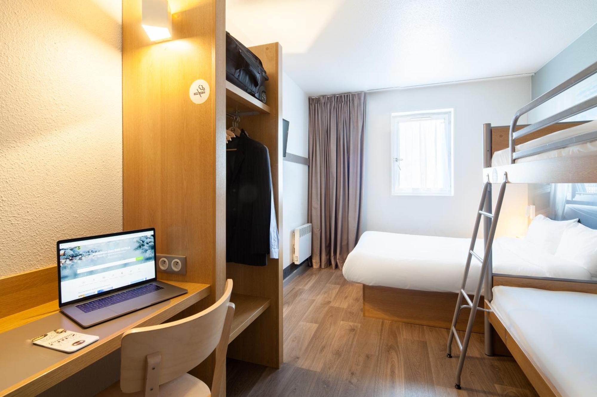 B&B Hotel Maurepas Eksteriør billede