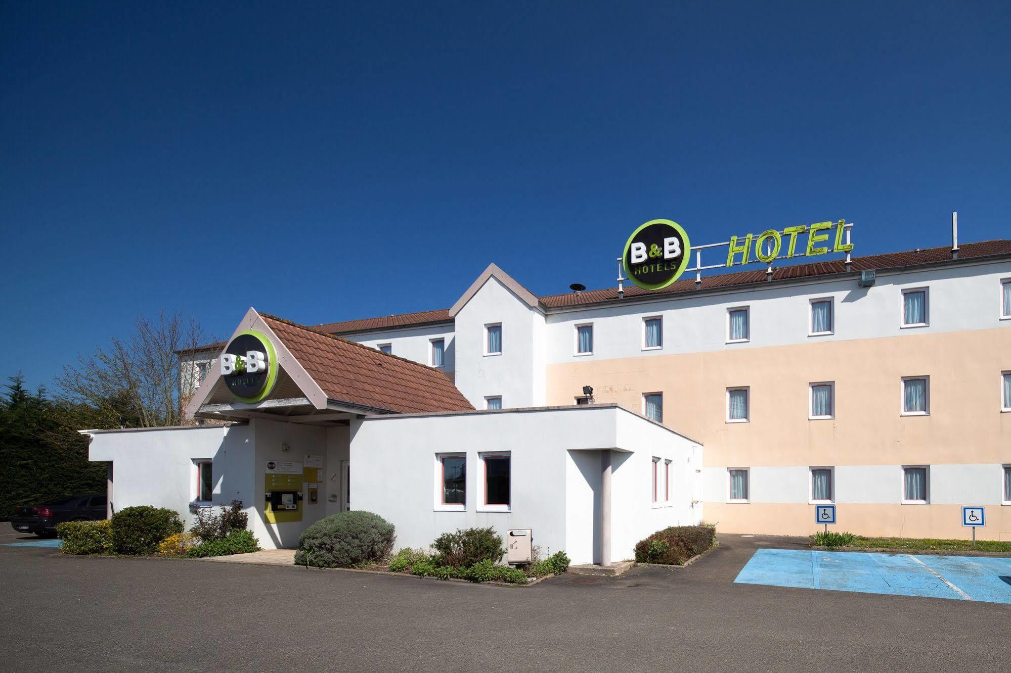 B&B Hotel Maurepas Eksteriør billede
