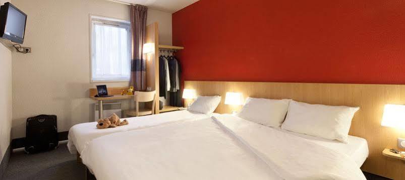 B&B Hotel Maurepas Eksteriør billede